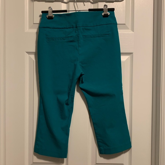 Rickis - Microtwill Capris - Picture 3 of 4
